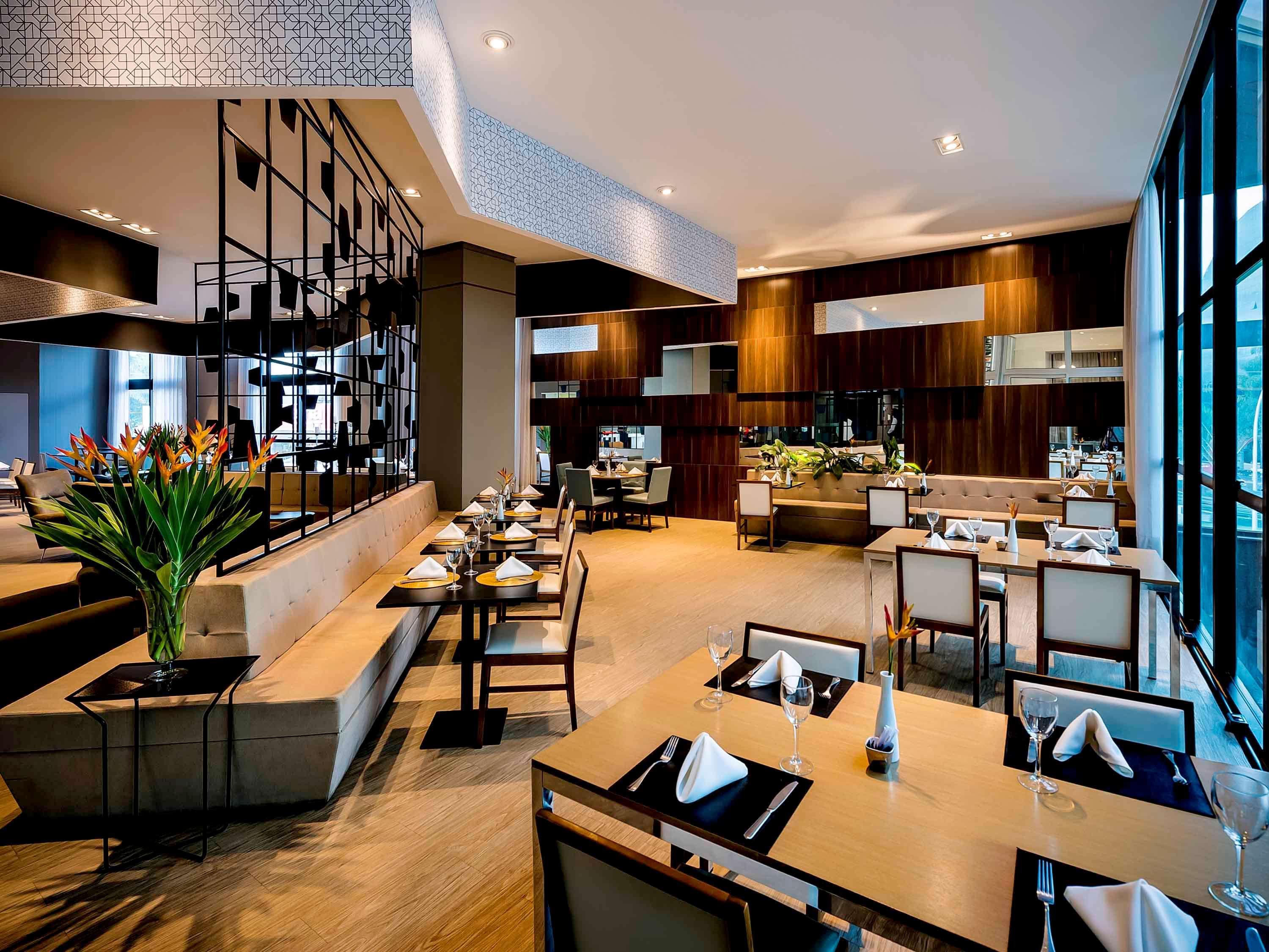 Grand Mercure Eixo Monumental 5*