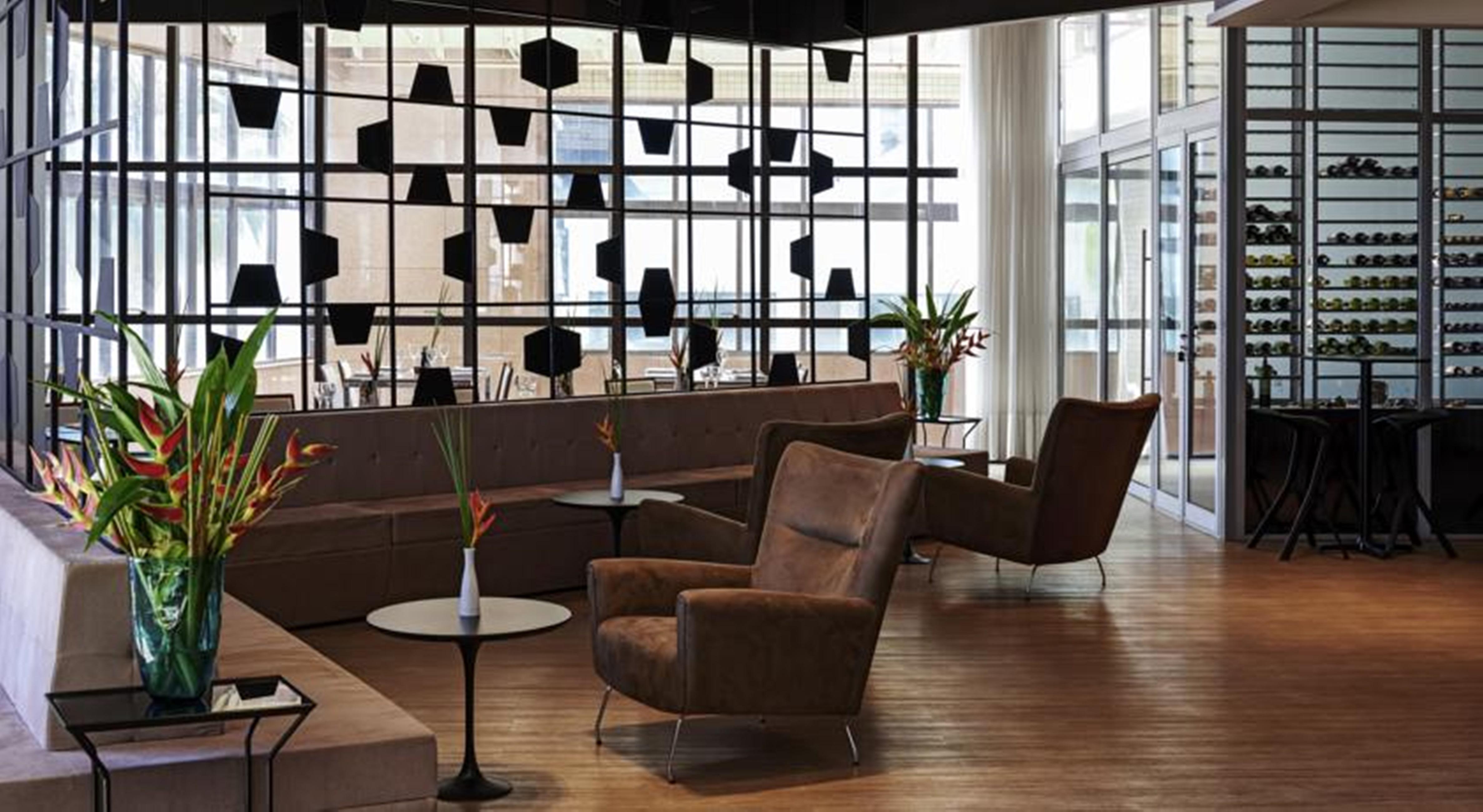 Em Eixo Monumental Hotel