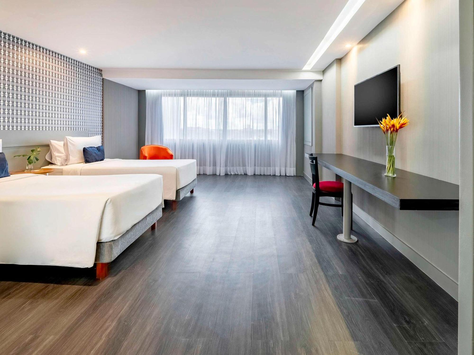 Grand Mercure Eixo Monumental 5*
