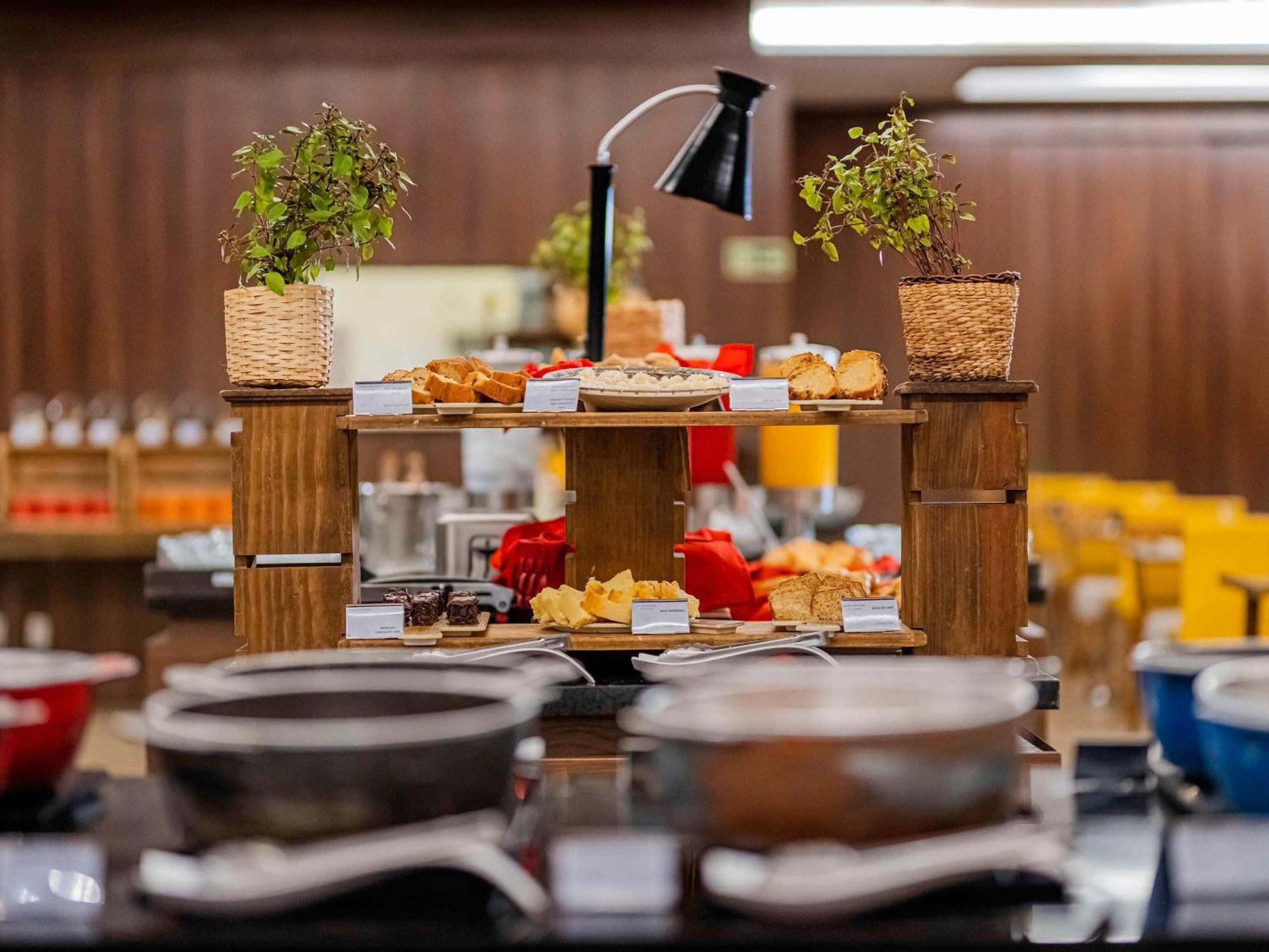 Grand Mercure Eixo Monumental 公寓式飯店 巴西利亚